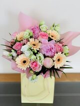  Ellie Powers Flowers 26 Shamrock Way Hythe Marina Village, Hythe 