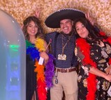  SimplySelfies 8515 S IH 35 