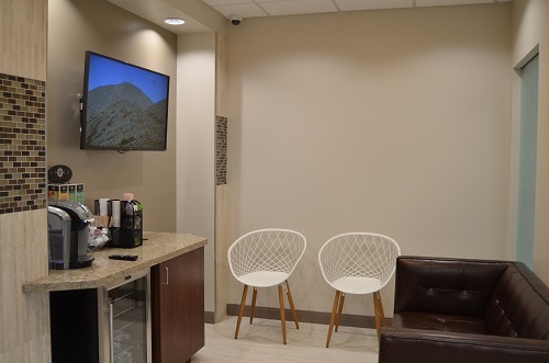  New Album of Pure Dental Arts 1503 Queen Anne Avenue North - Photo 3 of 3