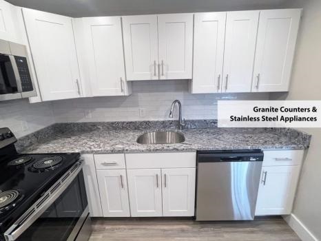  Profile Photos of Landings at Aquidneck Crossing 438 E Main Rd - Photo 3 of 4