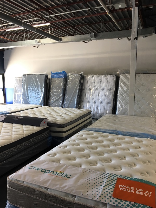  Profile Photos of Goldilocks Mattress Warehouse 425 First St - Photo 3 of 4