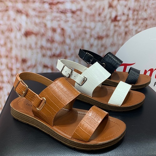  Profile Photos of Famous Footwear 154-164 Horton Parade - Photo 3 of 4