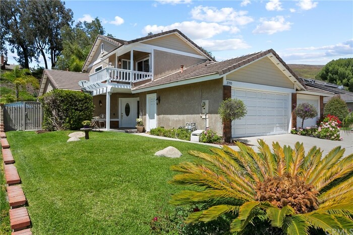  Profile Photos of Steve Davis - Shop LA Realty 10000 Encino Ave - Photo 1 of 2