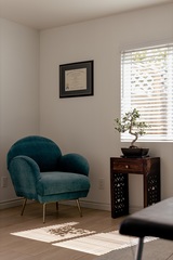  Thirty Three Chiropractic 8210 Creighton Avenue 