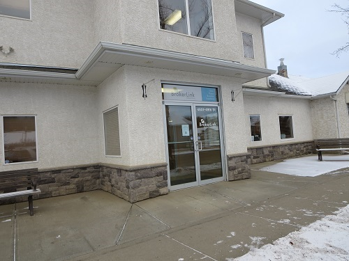  Profile Photos of BrokerLink 4801 49 St - Photo 7 of 11