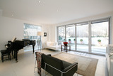  Decor Elegant 32 Gundulph road 