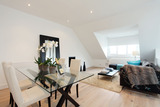  Decor Elegant 32 Gundulph road 