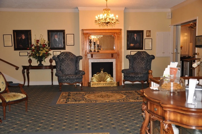 Photos of Baue Funeral Home St. Charles 620 Jefferson St - Photo 1 of 9