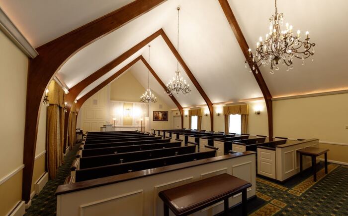  Photos of Baue Funeral Home St. Charles 620 Jefferson St - Photo 3 of 9