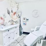  LUXUS Aesthetics 425 W Rockrimmon Blvd Suite 100 