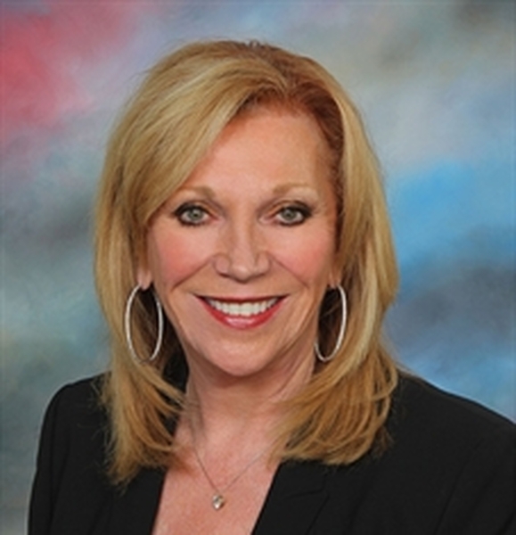  Profile Photos of Nancy A. Munson, CFP, Financial Advisor 1 Oakbrook Terrace, #700 - Photo 1 of 1