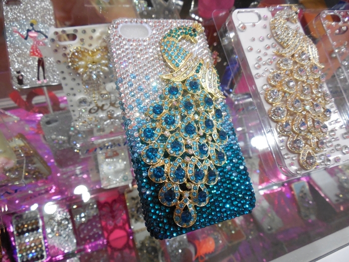  Profile Photos of Mobile Accessories USA: Cell Phone Accessories & Repair. 3141 Arden Way - Photo 3 of 10