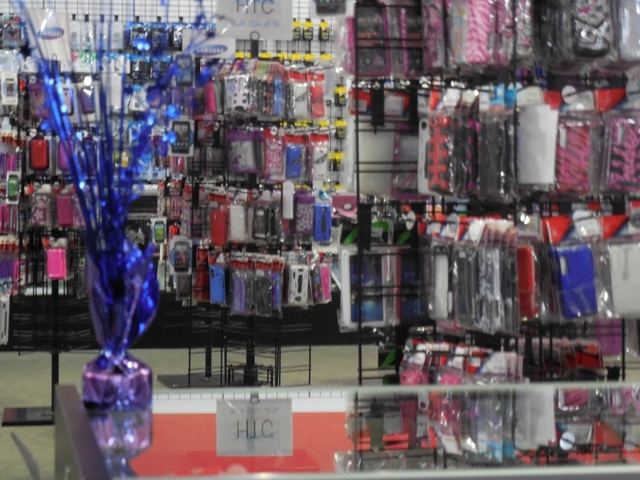  Profile Photos of Mobile Accessories USA: Cell Phone Accessories & Repair. 3141 Arden Way - Photo 10 of 10