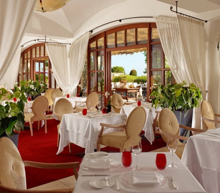 Enjoy typical Mediterranean dishes, selected regional products and our themed evenings at the restaurant Aqua. Profile Photos of The St. Regis Mardavall Mallorca Resort Passeig Calvia s/n - Photo 23 of 27 Enjoy typical Mediterranean dishes, selected regional products and our themed evenings at the restaurant Aqua. Profile Photos of The St. Regis Mardavall Mallorca Resort Passeig Calvia s/n - Photo 23 of 27