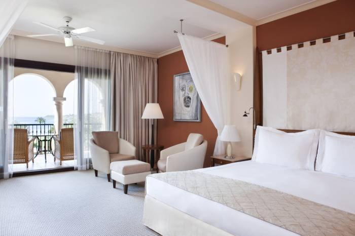The Junior Suite features hand-made, tastefully arranged furniture and is wonderfully spacious with sublte pastel tones. Profile Photos of The St. Regis Mardavall Mallorca Resort Passeig Calvia s/n - Photo 17 of 27 The Junior Suite features hand-made, tastefully arranged furniture and is wonderfully spacious with sublte pastel tones. Profile Photos of The St. Regis Mardavall Mallorca Resort Passeig Calvia s/n - Photo 17 of 27