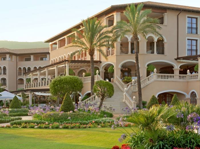 An ensemble of captivating experiences. Profile Photos of The St. Regis Mardavall Mallorca Resort Passeig Calvia s/n - Photo 15 of 27