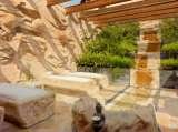 The products Sacred Nature by Comfort Zone offer organic and natural treatments at the Arabella Spa. The St. Regis Mardavall Mallorca Resort Passeig Calvia s/n 