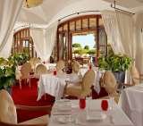 Enjoy typical Mediterranean dishes, selected regional products and our themed evenings at the restaurant Aqua. The St. Regis Mardavall Mallorca Resort Passeig Calvia s/n 