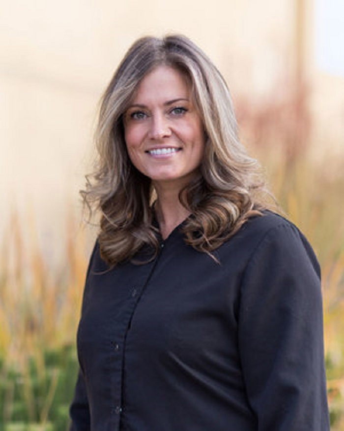 Dental Assistant Kitty Bird, RDA Webb Dental Care of Webb Dental Care 703 Valley Mall Pkwy - Photo 21 of 22