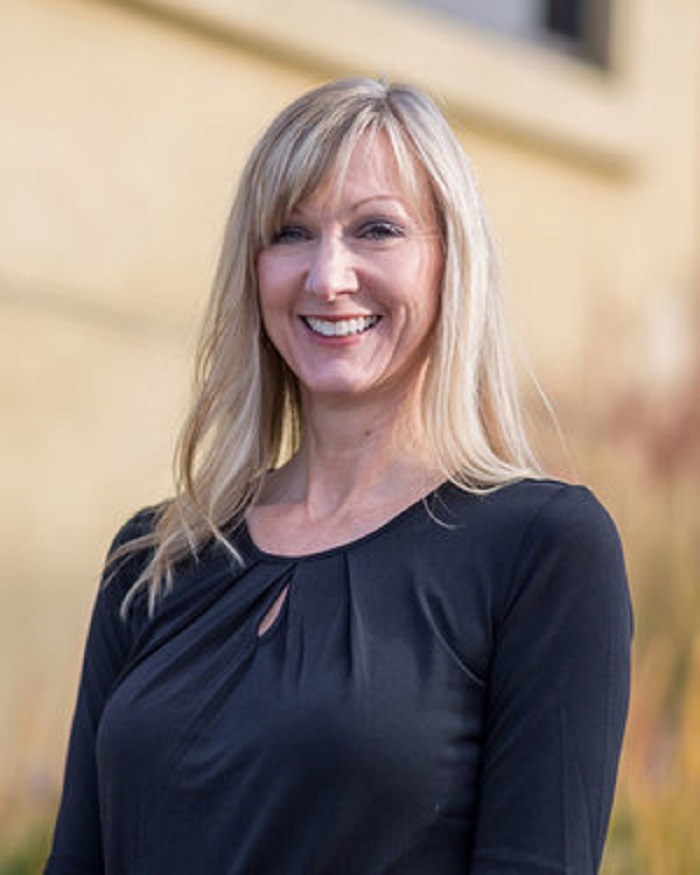 Front Desk Paige Scott Webb Dental Care of Webb Dental Care 703 Valley Mall Pkwy - Photo 8 of 22