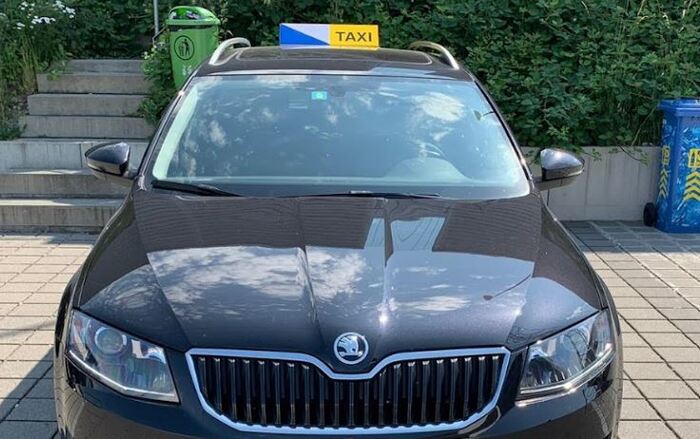  New Album of Taxi ZÃ¼rich - City & Flughafen - MIS ZÃœRI TAXI Bahnhofpl. 1 - Photo 3 of 9