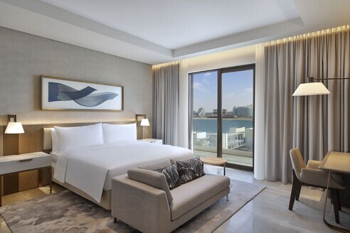 One Bedroom Suite in Hilton Abu Dhabi Yas Island A luxurious property in Abu Dhabi, Yas Island of Hilton Abu Dhabi Yas Island Yas Bay, Yas Island - Photo 5 of 15