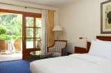 Delightful surroundings and a Majorcan style, the Superior Room provide more than enough space for your holidays in Majorca. Sheraton Mallorca Arabella Golf Hotel Carrer de Vinagrella, Urbanization Son Vida 