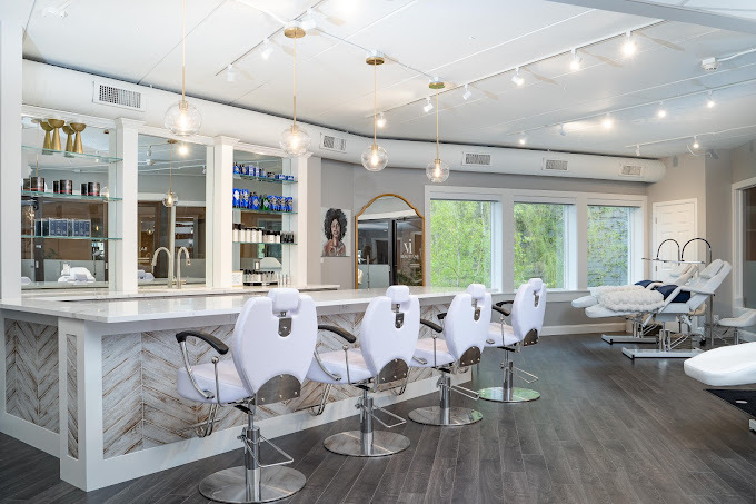  Profile Photos of Vi Beauty Lab 810 Lake Street E - Photo 3 of 3