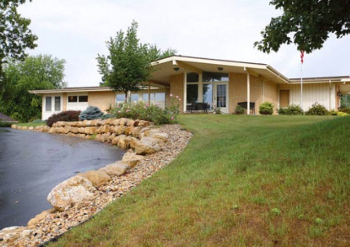  Photos of Gunderson Funeral Home - Cross Plains 2421 Church St - Photo 2 of 3