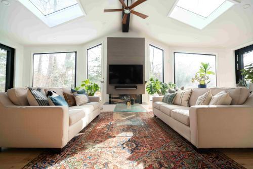  New Album of Southwind Interiors Design Firm 901 W. 15th St. - Photo 1 of 2