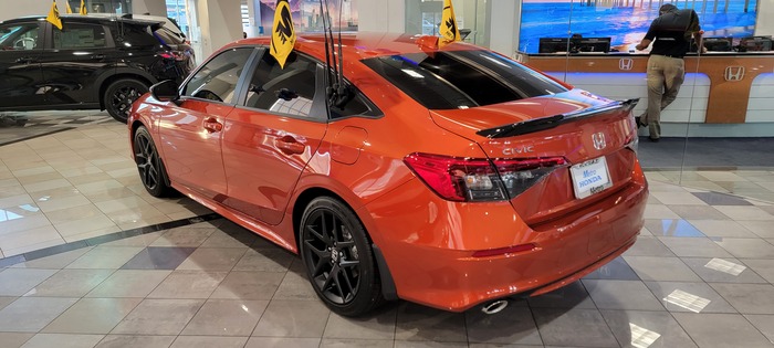  Profile Photos of Metro Honda 9399 Autoplex Street - Photo 2 of 3