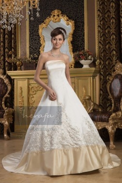  Profile Photos of Dramatic Wedding Dresses - Herafa Dress TingLan Xiang - Photo 1 of 4