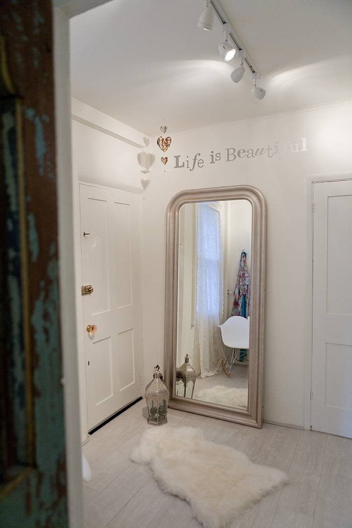  Profile Photos of Froufrou Bridal Boutique 17 Crescent Road - Photo 5 of 6