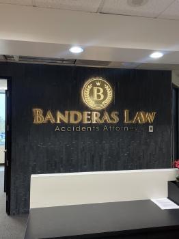  New Album of Banderas Law, PC 3401 North Centre Lake Drive - Photo 4 of 4