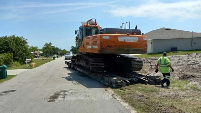Port St Lucie Equipment hauling<br />
 Profile Photos of AHU Heavy Hauling 917 SW Biltmore Street - Photo 1 of 5