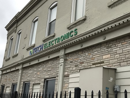  New Album of Tech Electronics of St. Louis 6437 Manchester Avenue - Photo 1 of 2