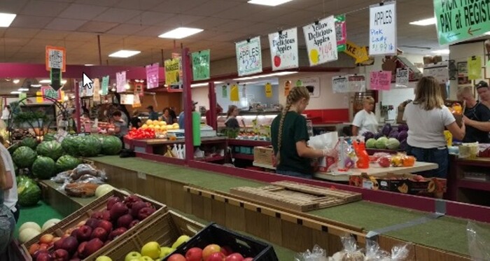  New Album of The Green Dragon Market 955 North State Street - Photo 2 of 4