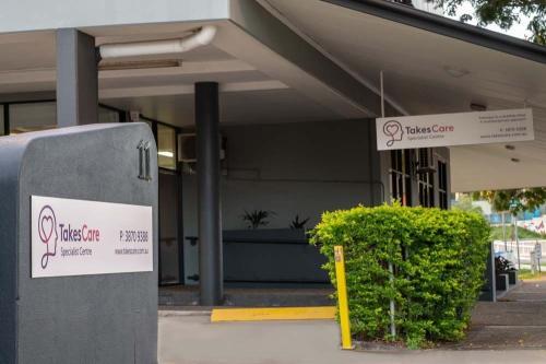  New Album of Takes Care Specialist Centre 11 Cleveland Street - Photo 2 of 2