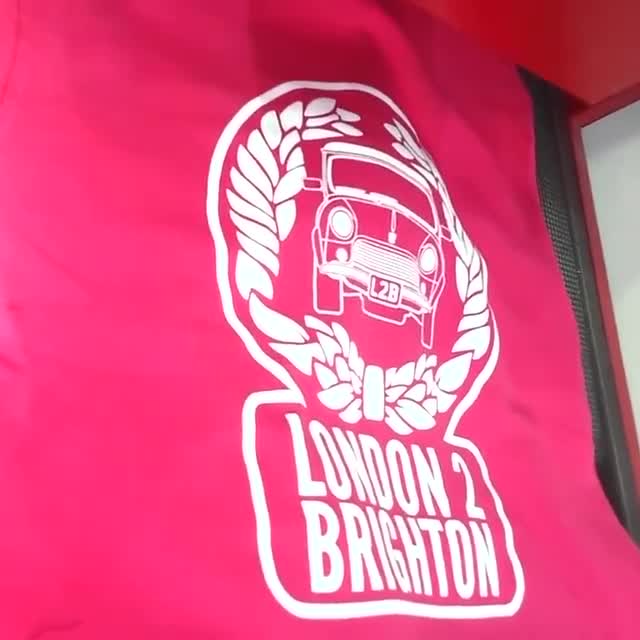 11718991_586104988198647_1578599535_n.mp4