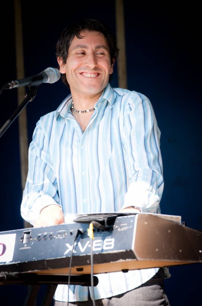  Profile Photos of Antoine Robinson Wedding and event pianist/singer Summergangs Road - Photo 2 of 4
