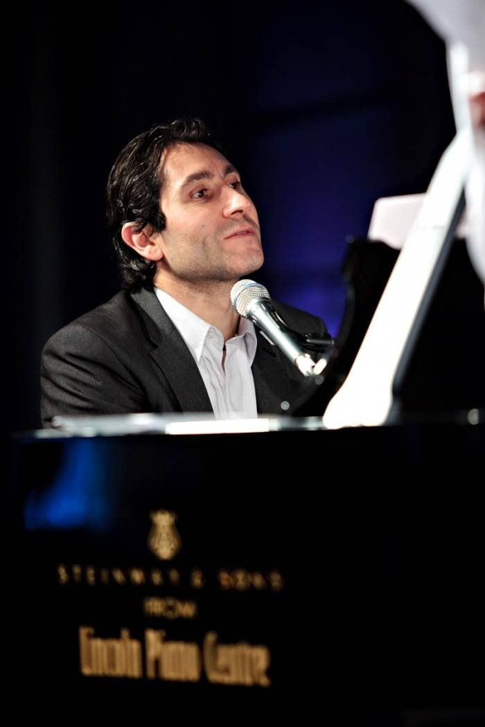  Profile Photos of Antoine Robinson Wedding and event pianist/singer Summergangs Road - Photo 4 of 4