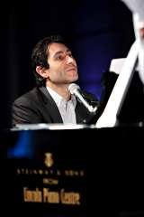 Antoine Robinson Wedding and event pianist/singer, Hull