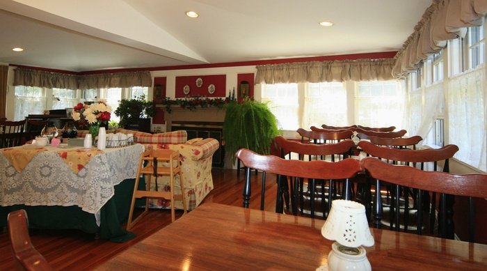  Profile Photos of Tern Inn and Cottages 91 Chase St - Photo 2 of 4