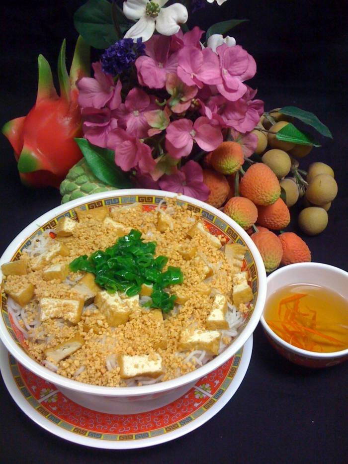 Fried Tufu Vermicelli Noodle Salad Menu Items of Vietnamese Express Cafe 531 Us Highway 1 - Photo 2 of 20