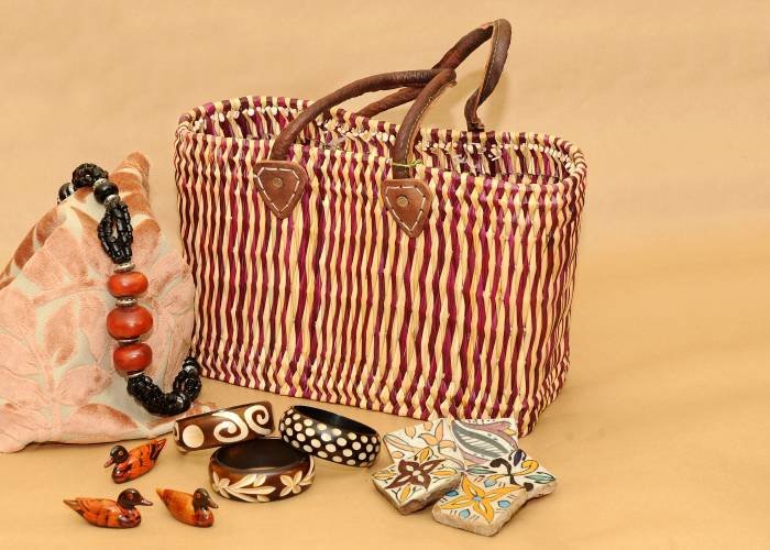  Profile Photos of Crafts of the World Online 15 High Street - Photo 3 of 9