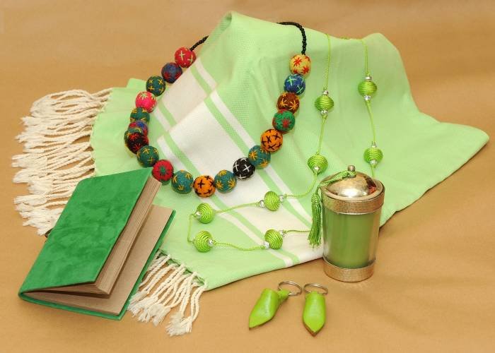  Profile Photos of Crafts of the World Online 15 High Street - Photo 4 of 9