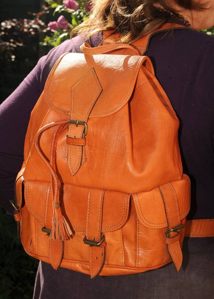  Profile Photos of Crafts of the World Online 15 High Street - Photo 6 of 9
