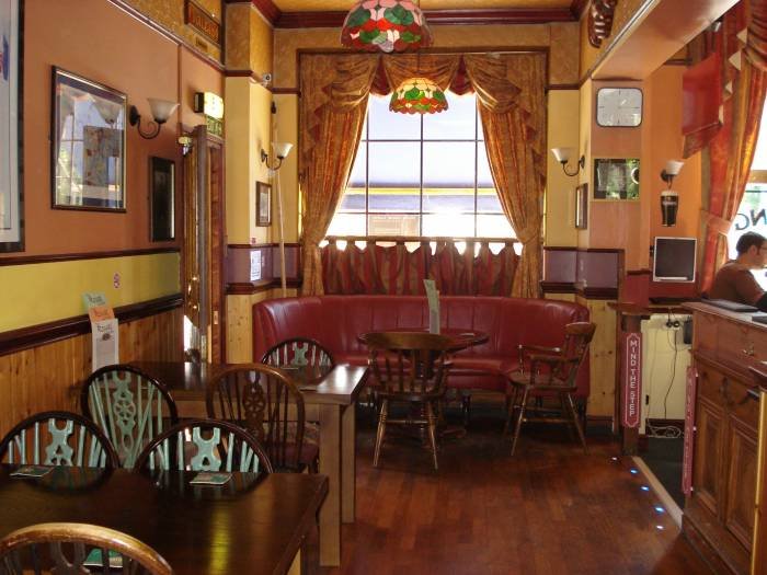  Profile Photos of The Royal Hotel 29 Broadway - Photo 3 of 10