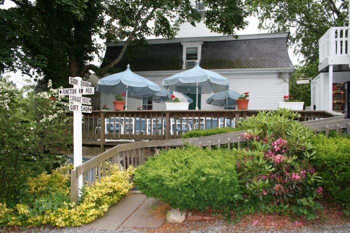  Profile Photos of Colonial House Inn and Restaurant 277 Route 6 A - Photo 7 of 33