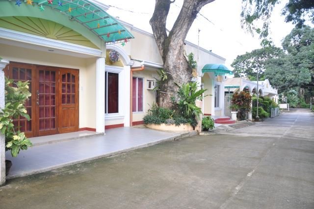  New Album of D LUCKY GARDEN INN AND SUITES PEO road rizal avenue extension - Photo 17 of 17